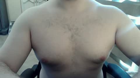 Himbo fox online show from June 15, 8:00 pm