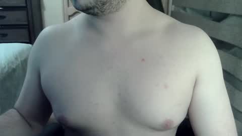 Himbo fox online show from July 2, 3:17 am