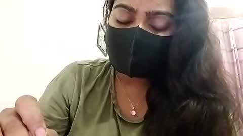 himuhimu22 online show from December 15, 6:45 pm