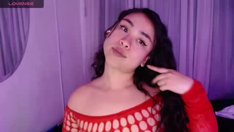 hinata lee online show from November 19, 9:48 pm