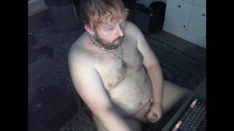 hipguy91 online show from October 31, 11:39 pm