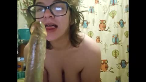 hippiesoul204 online show from December 2, 9:56 am