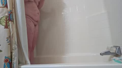 hippiesoul204 online show from January 28, 10:45 am