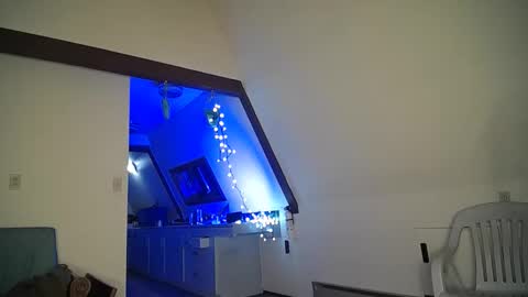 Hippie Jijm online show from March 11, 7:37 am