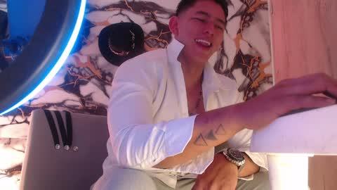 hirosi shen online show from June 4, 12:11 pm