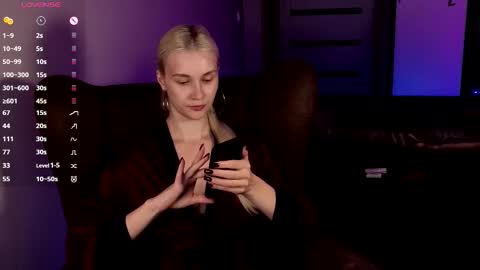 Mary online show from October 14, 7:14 pm