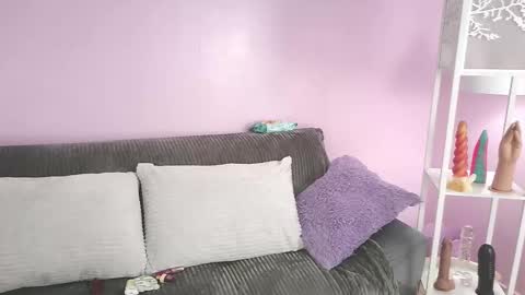 Snapshot of hiyakasudere_ chatting on November 17, 6:46 pm hiyakasudere_ online show from November 17, 6:46 pm