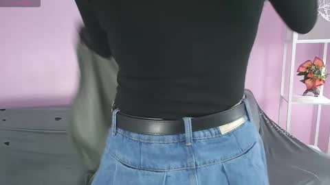 Snapshot of hiyakasudere_ chatting on November 25, 7:03 pm hiyakasudere_ online show from November 25, 7:03 pm