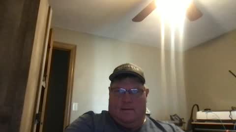 Snapshot of hmmtat chatting on January 2, 4:46 pm hmmtat online show from January 2, 4:46 pm