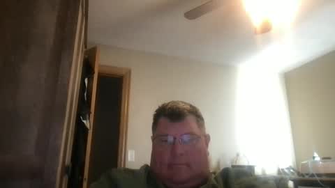 Snapshot of hmmtat chatting on February 17, 6:15 pm hmmtat online show from February 17, 6:15 pm