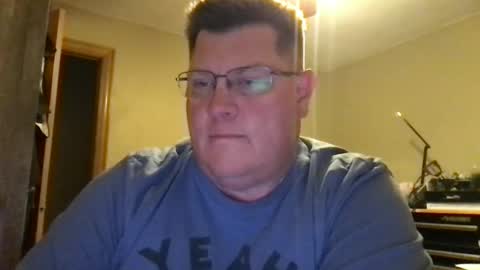Snapshot of hmmtat chatting on March 5, 12:49 am hmmtat online show from March 5, 12:49 am