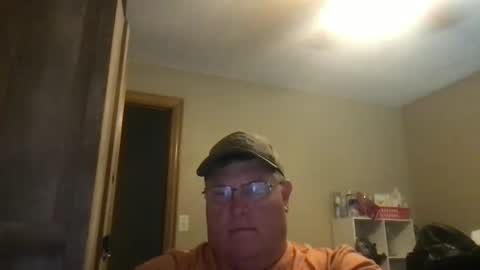 Snapshot of hmmtat chatting on September 22, 8:22 pm hmmtat online show from September 22, 8:22 pm