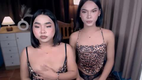 Snapshot of hoellygia chatting on March 16, 10:52 am IM NEW HERE ITS ME GIA online show from March 16, 10:52 am