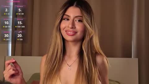 Moni Monica online show from September 24, 8:17 am