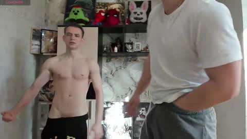 Extaz  Athrey  Howard online show from March 16, 7:12 am