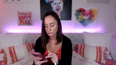 Holi Hurricane online show from March 7, 4:20 am