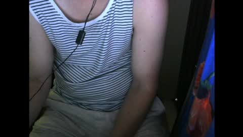 Snapshot of holken89 chatting on July 19, 1:37 pm holken online show from July 19, 1:37 pm