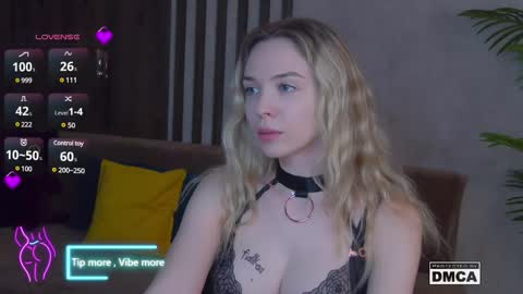 Snapshot of holl1would chatting on March 1, 6:57 am My social media links subscribe to support me online show from March 1, 6:57 am