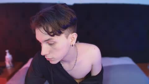 Holland online show from March 26, 3:17 pm