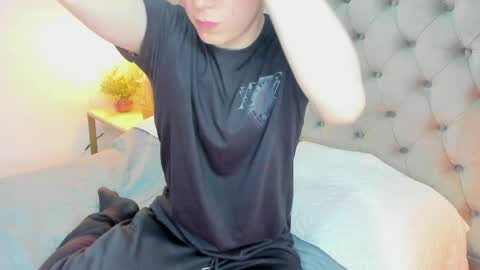Holland online show from May 26, 12:45 pm