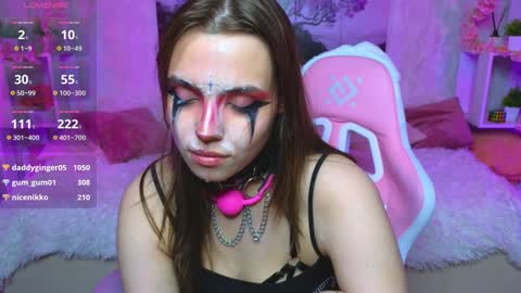 Lux online show from December 9, 8:12 pm