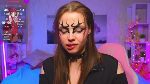 Lux online show from February 1, 5:05 pm