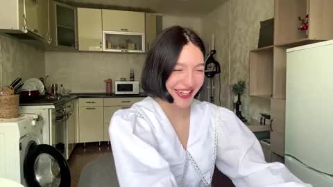 Snapshot of hollisguerrette chatting on February 28, 5:19 am Sofia online show from February 28, 5:19 am