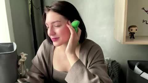 Sofia online show from April 17, 5:10 am