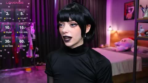 Holli online show from January 17, 5:56 am