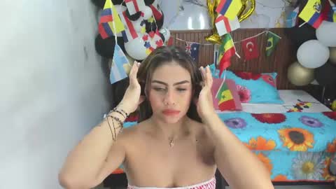 Holly 22 online show from June 27, 12:55 pm