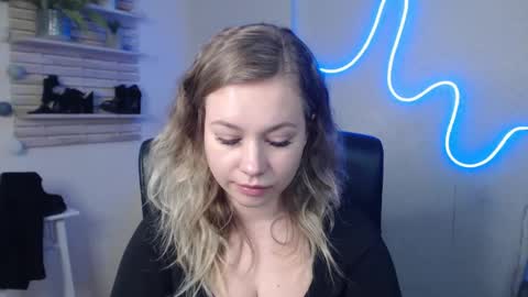 Holly online show from January 7, 7:31 am