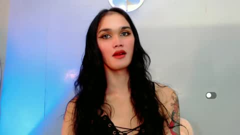 Snapshot of holly_sunshine69 chatting on January 25, 9:26 am Apple online show from January 25, 9:26 am