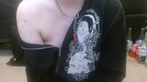 Holly Hawkes online show from July 16, 10:38 pm