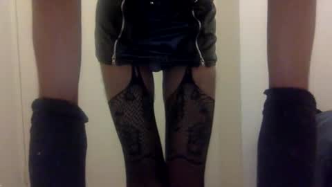 EDGED DICK online show from April 16, 4:52 pm