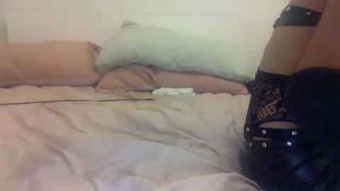 EDGED DICK online show from April 19, 6:32 pm