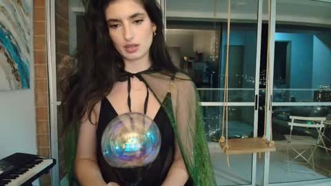 hollyshit_ online show from October 3, 11:46 pm