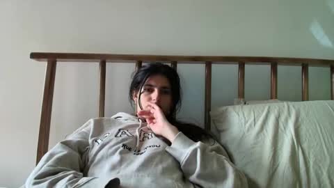 hollyshit_ online show from October 11, 7:34 pm