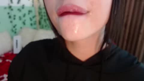 holly online show from January 9, 9:26 pm