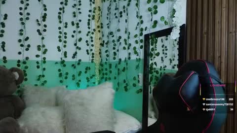 holly online show from January 23, 5:13 am