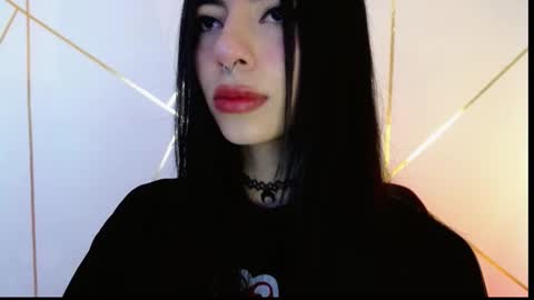 holly online show from February 24, 4:47 pm