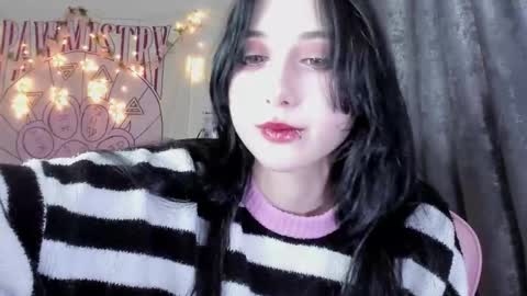 Ho Lee Sheet online show from October 27, 6:56 pm