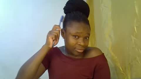 holy_ebony online show from May 31, 2:35 pm