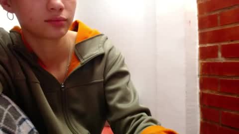 Juli online show from April 12, 5:34 am