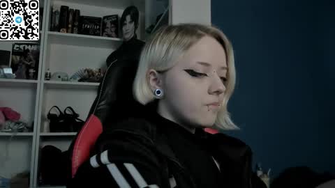 holy_mistresss online show from February 13, 9:49 am