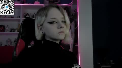 holy_mistresss online show from March 18, 10:07 am