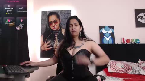 Snapshot of holydeath_1 chatting on October 25, 10:59 pm Milena online show from October 25, 10:59 pm