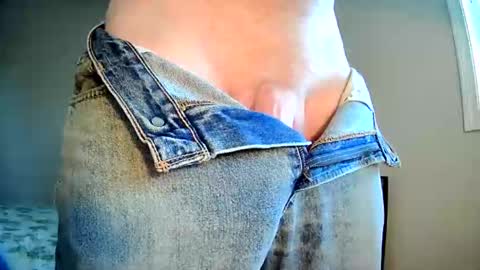 Snapshot of holydoodle3 chatting on March 1, 4:42 pm holydoodle3 online show from March 1, 4:42 pm