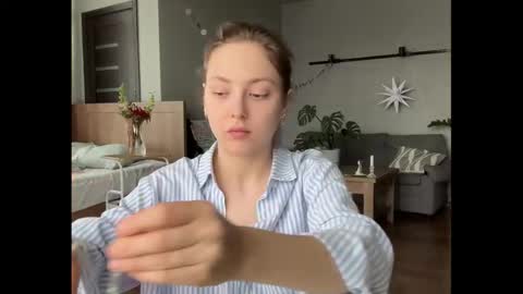 dori not holy get my tg channel with link from description under last photo online show from September 27, 8:19 am