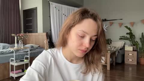 dori not holy get my tg channel with link from description under last photo online show from February 18, 12:23 pm