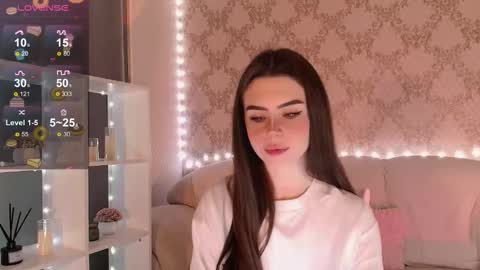 Mia online show from November 24, 3:06 am